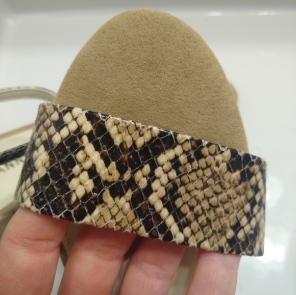 ANNE Klein Camila Snake Print Block Heel Sandals Size 6.5 - Picture 11 of 12